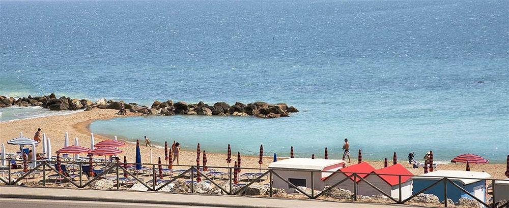 Hotel Giannino Porto Recanati Kültér fotó