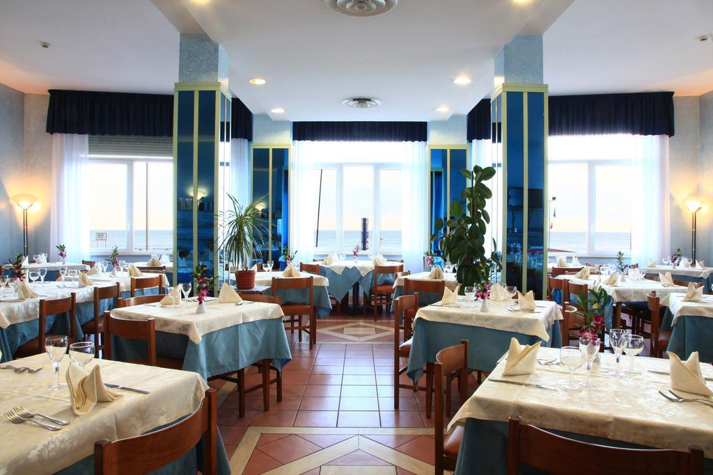 Hotel Giannino Porto Recanati Kültér fotó