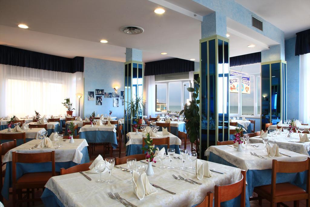 Hotel Giannino Porto Recanati Kültér fotó