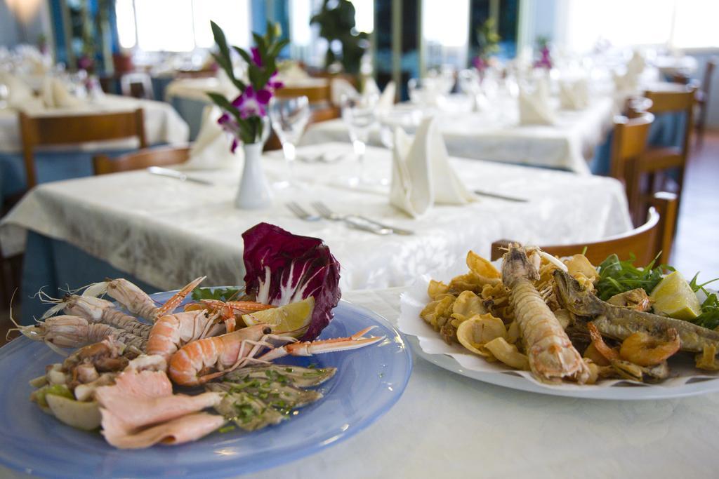 Hotel Giannino Porto Recanati Kültér fotó
